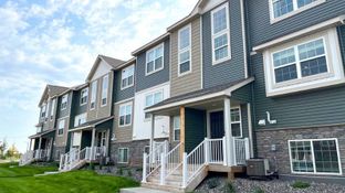 The Caledonia - Hinton Woods Express Townhomes: Cottage Grove, Minnesota - D.R. Horton Basic