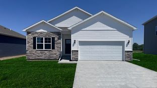 Hamilton - Highland Meadows: Urbandale, Iowa - D.R. Horton Basic
