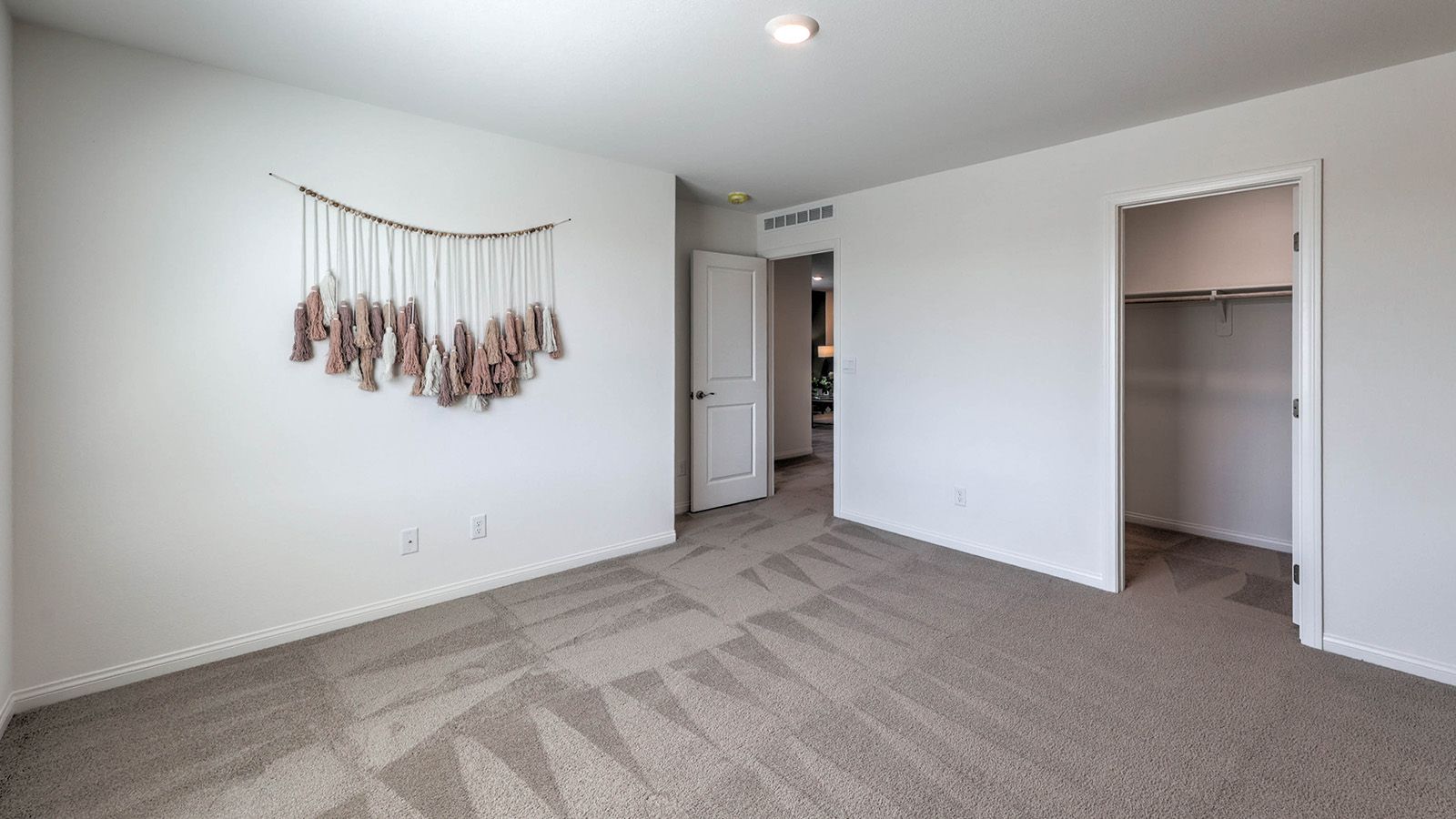 233 Vegas Verde Ave. North Las Vegas, NV 89031