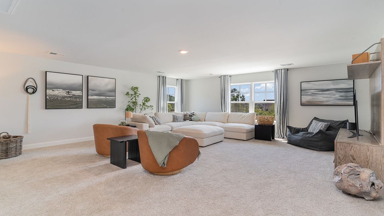 1517 TWO NOTCH CIRCLE (TILLMAN)