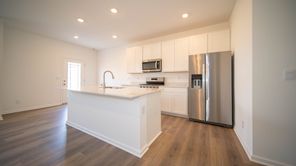 6211 Wasco Drive (Albany Villa)