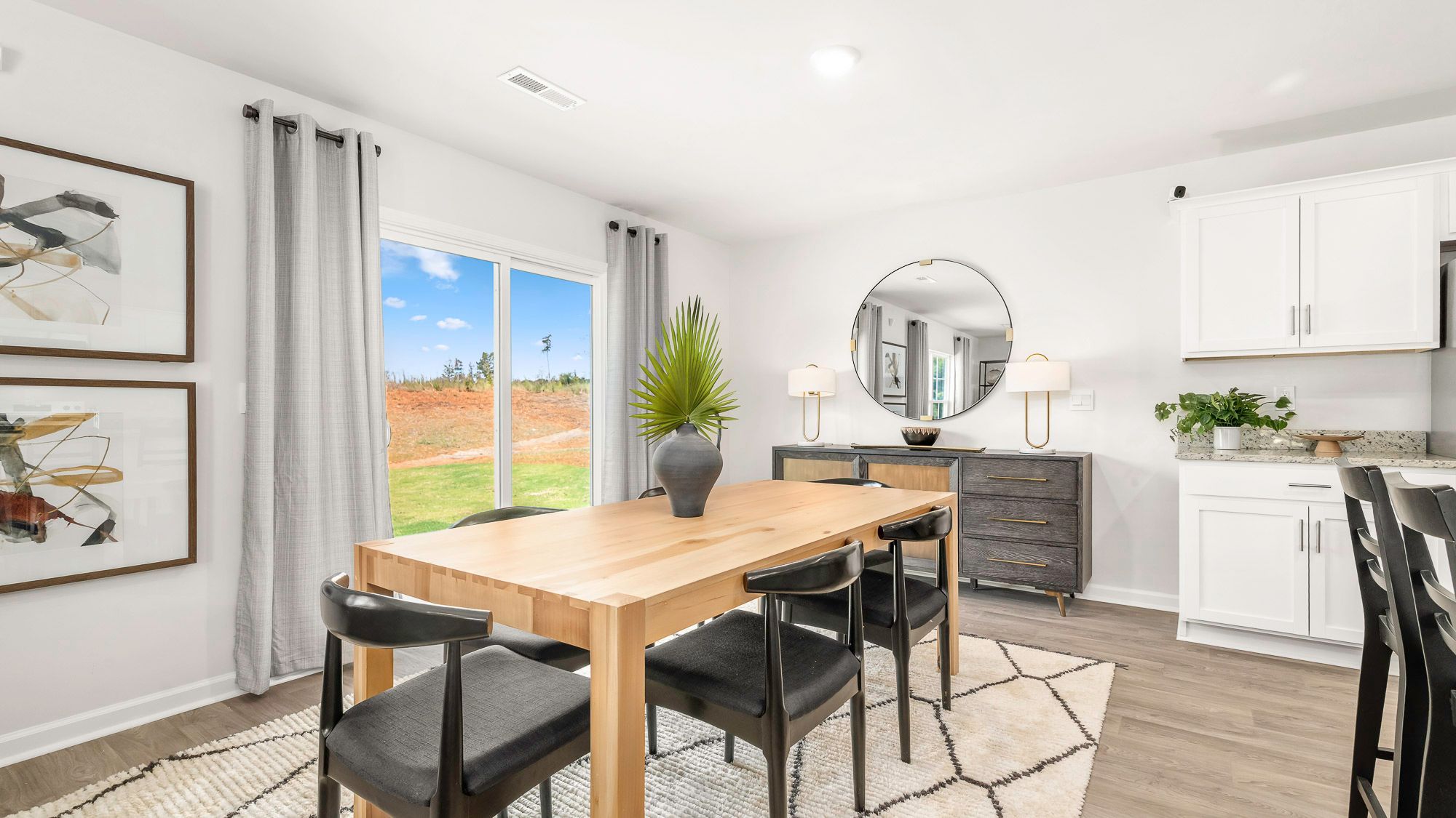 1626 Faircrest Lane (Aisle)