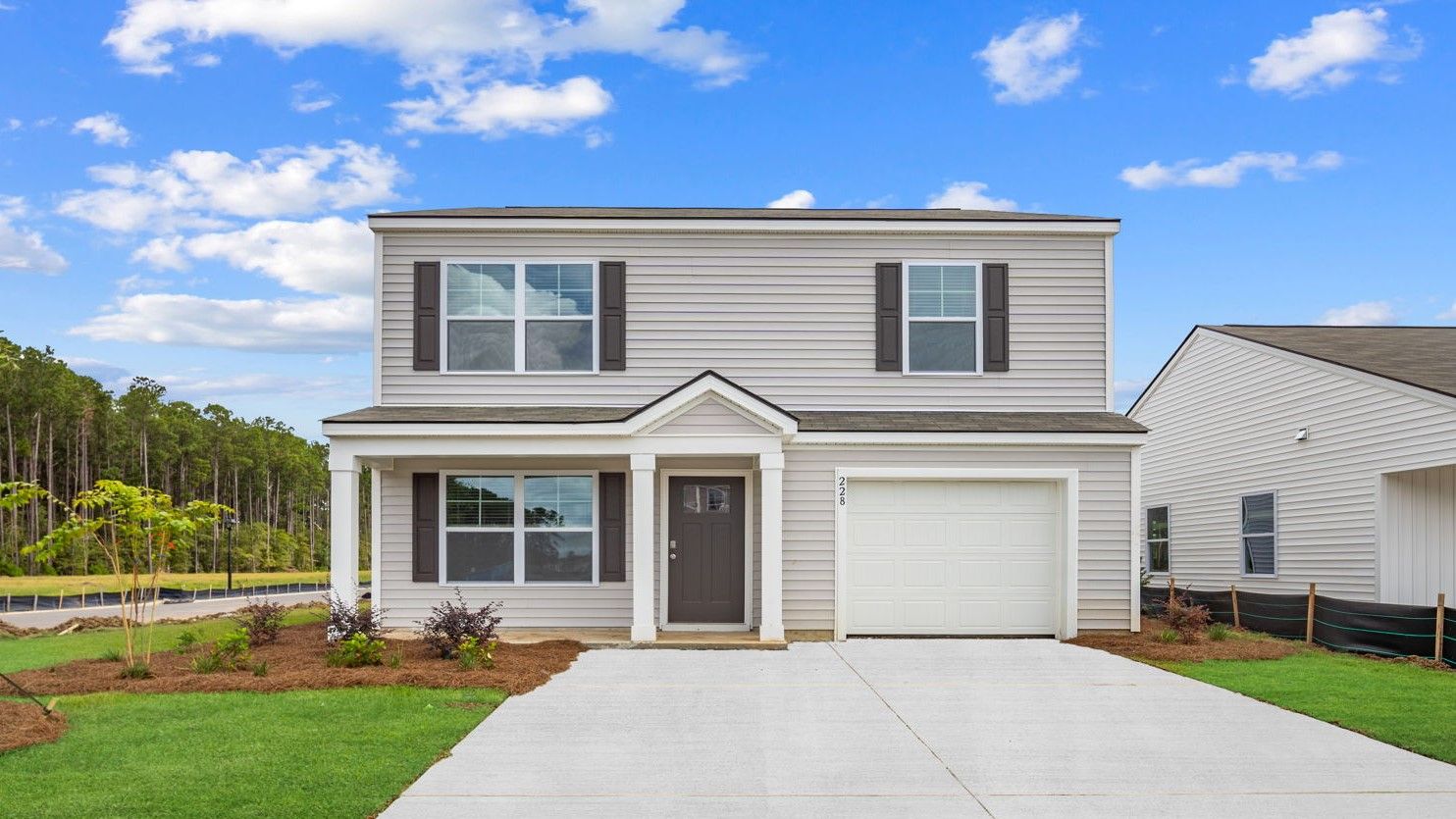 126 Ellie Way. Savannah, GA 31419