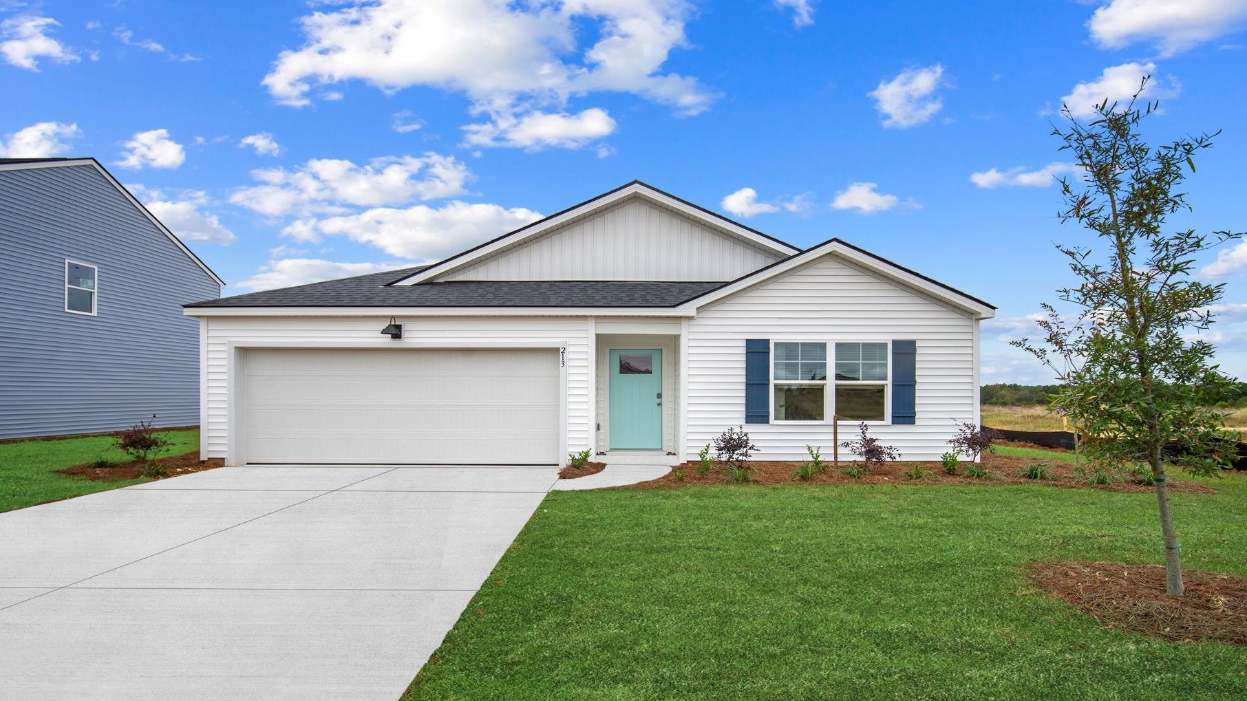 213 Birdsill Street (Freeport)