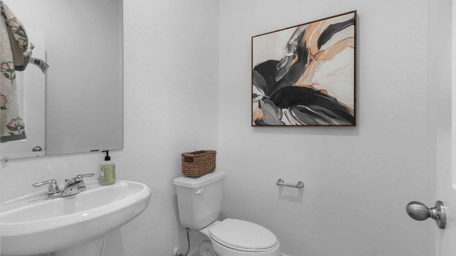 1707 Zander Court. Alvin, TX 77511