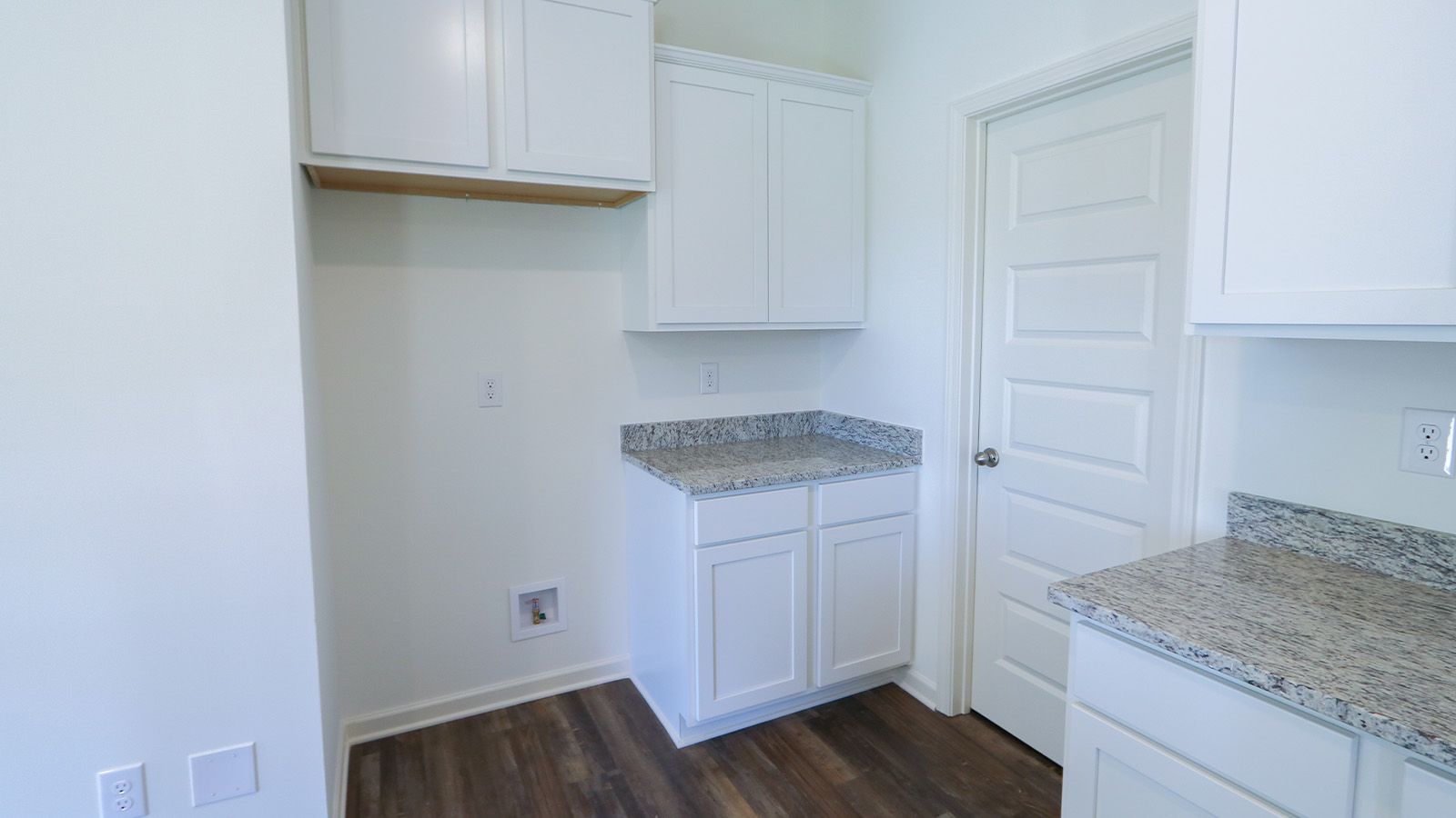 101 Peavine Way. Alabaster, AL 35007