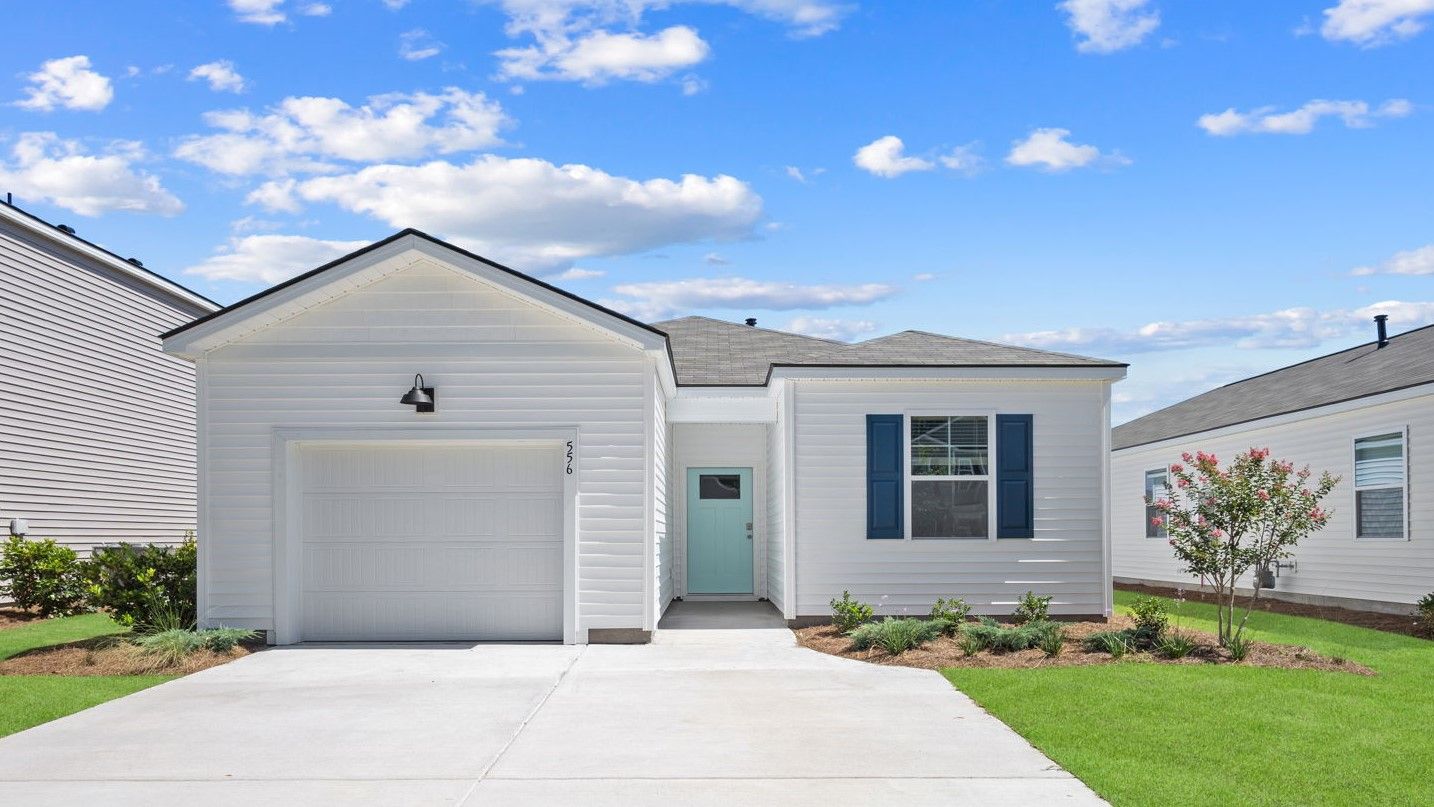 Greenbriar - The Lakes at North Glynn: Brunswick, Georgia - D.R. Horton