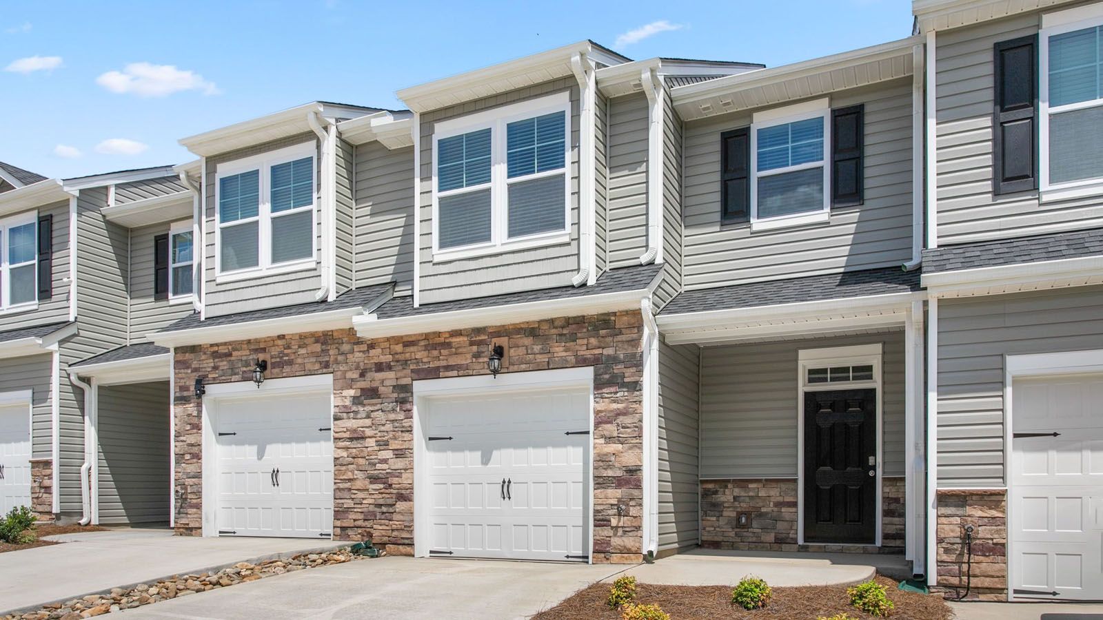 424 Kinneries Drive (LANSING) Imagen