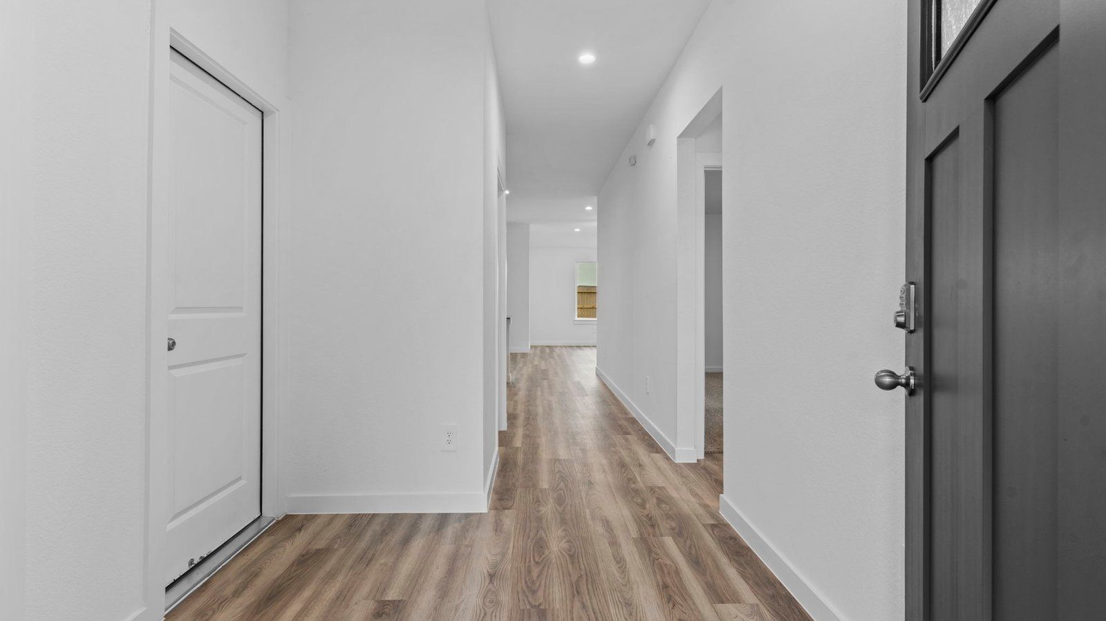 1707 Zander Court. Alvin, TX 77511