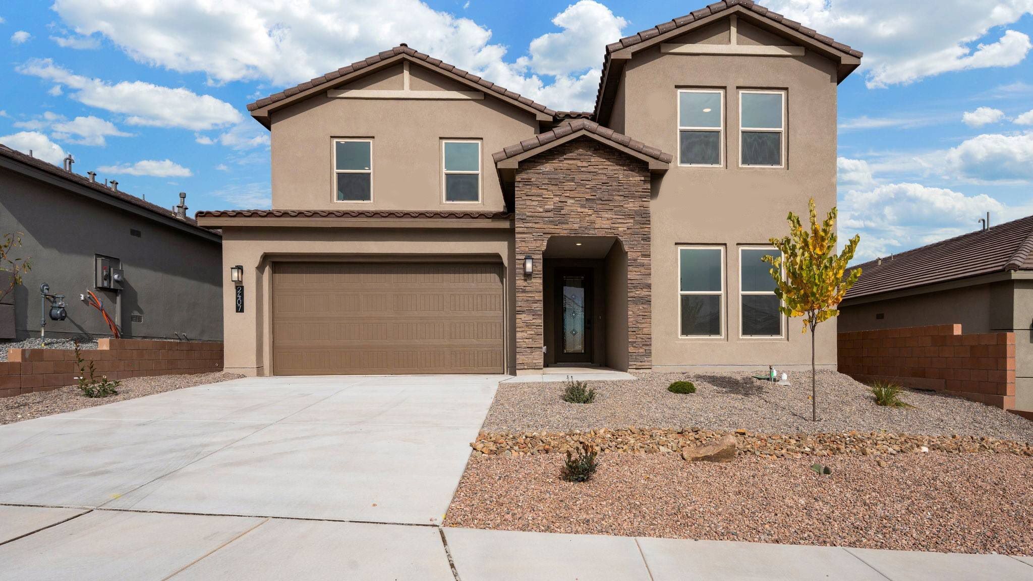 The Hamptons - Stone Mountain: Rio Rancho, New Mexico - D.R. Horton