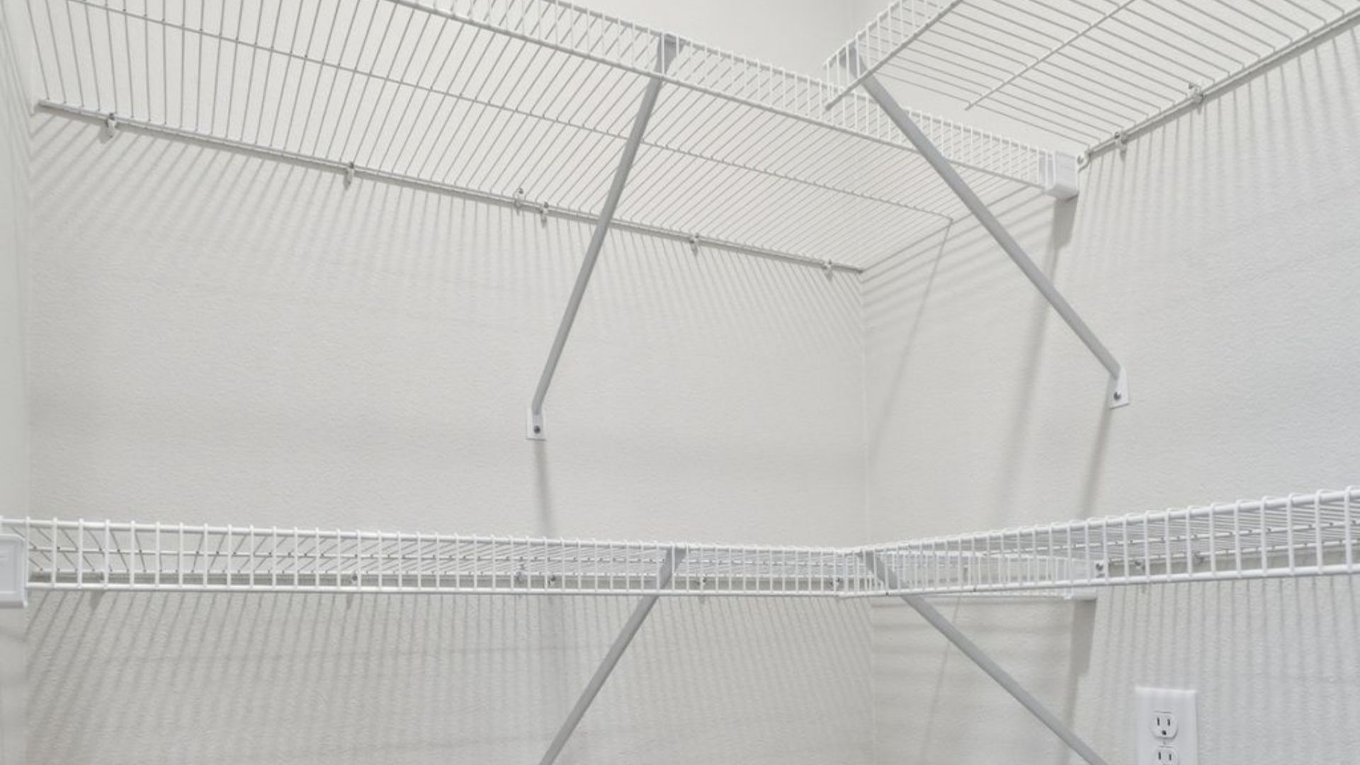 819 E L St. Deer Park, WA 99006