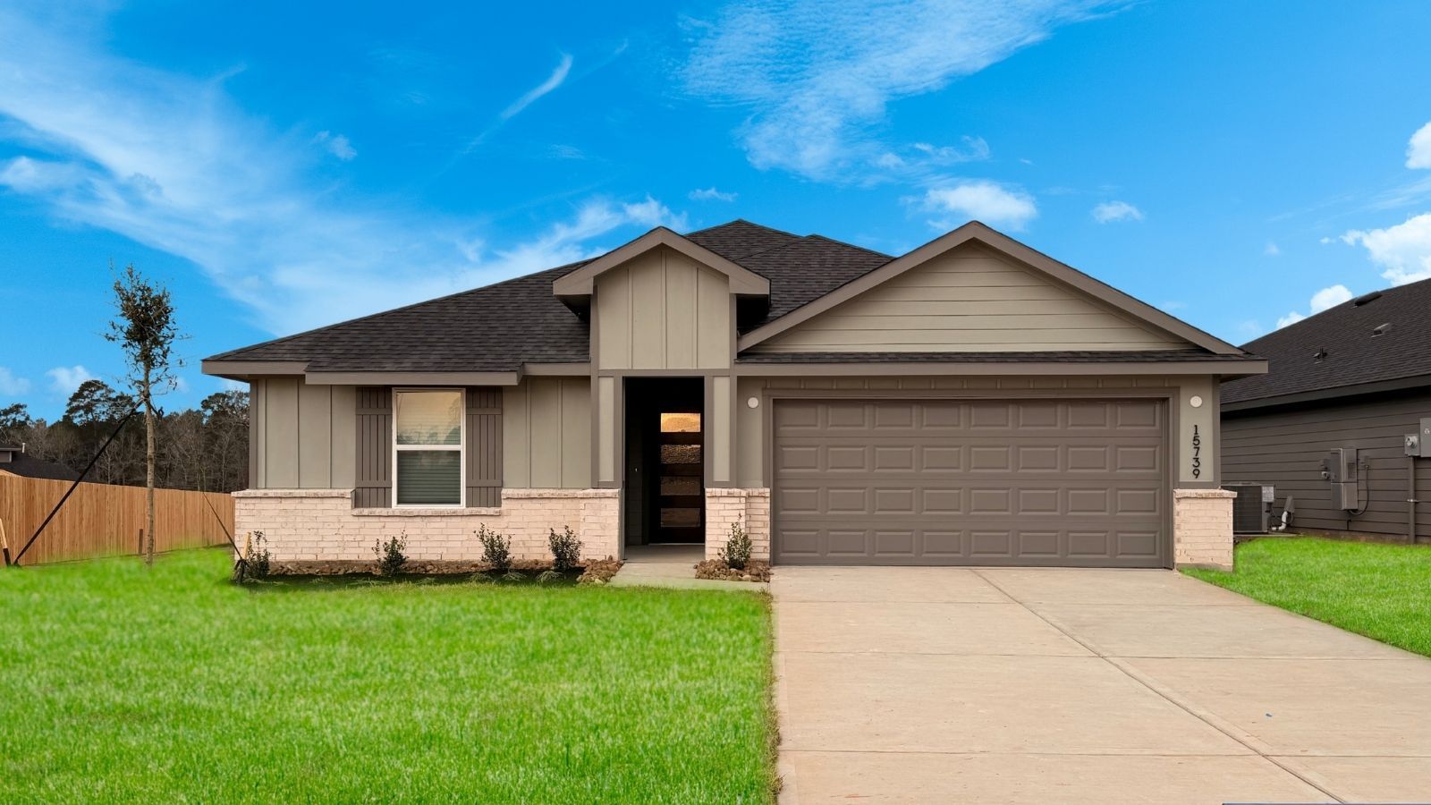 Texas Cali - Chapel Lakes: Montgomery, Texas - D.R. Horton