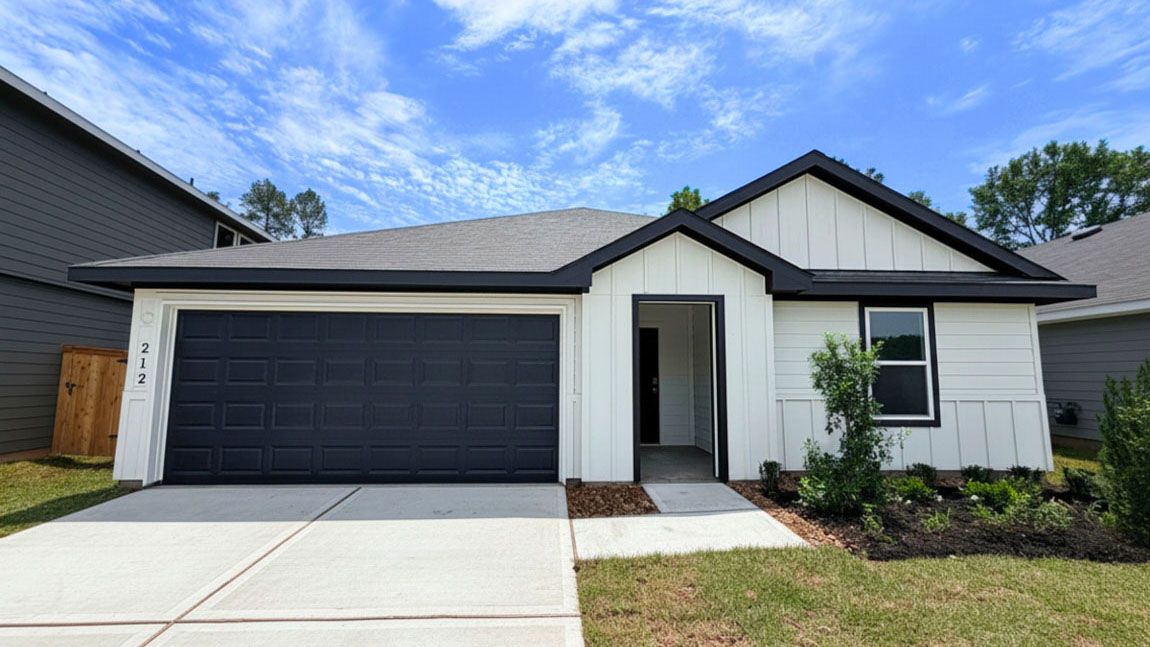 212 Golden Eagle Boulevard (Austin)