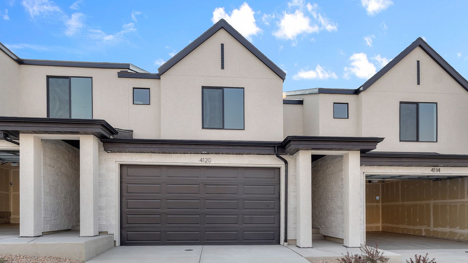 4352 N Buckstone Way #1350 (Millbrook)