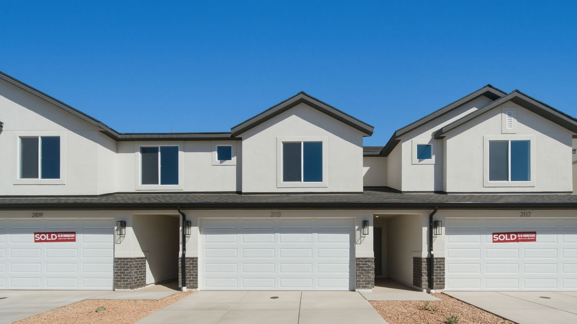 2231 S Wolverine Way #2465 (Oakridge)