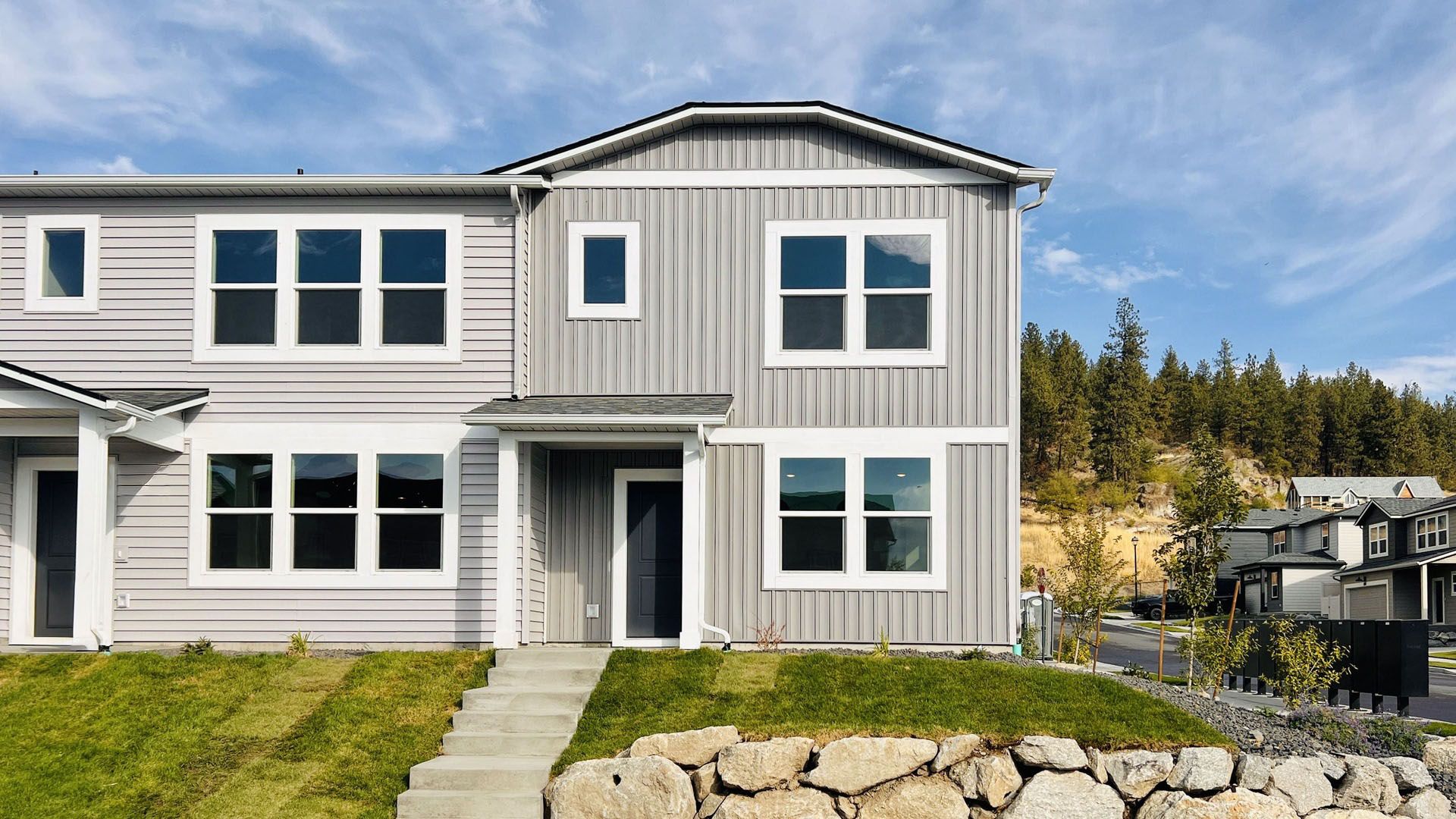Sekani West Townhomes por D.R. Horton en Spokane-Couer d Alene Washington
