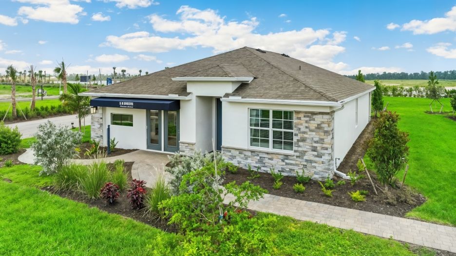 17872 SHADE TREE LOOP (CALI)
