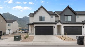 1967 E Belmont Lane 1261 (Millbrook)