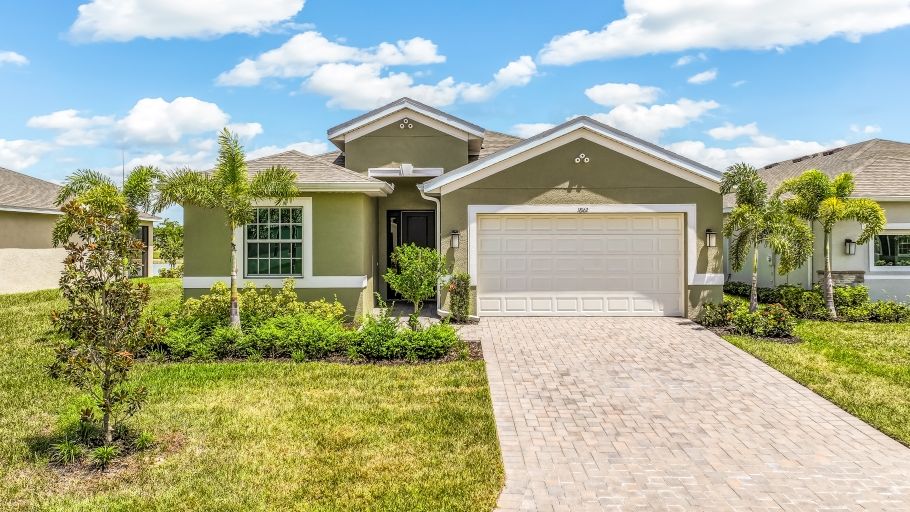 18158 Lagoon Reach Ln. North Fort Myers, FL 33917