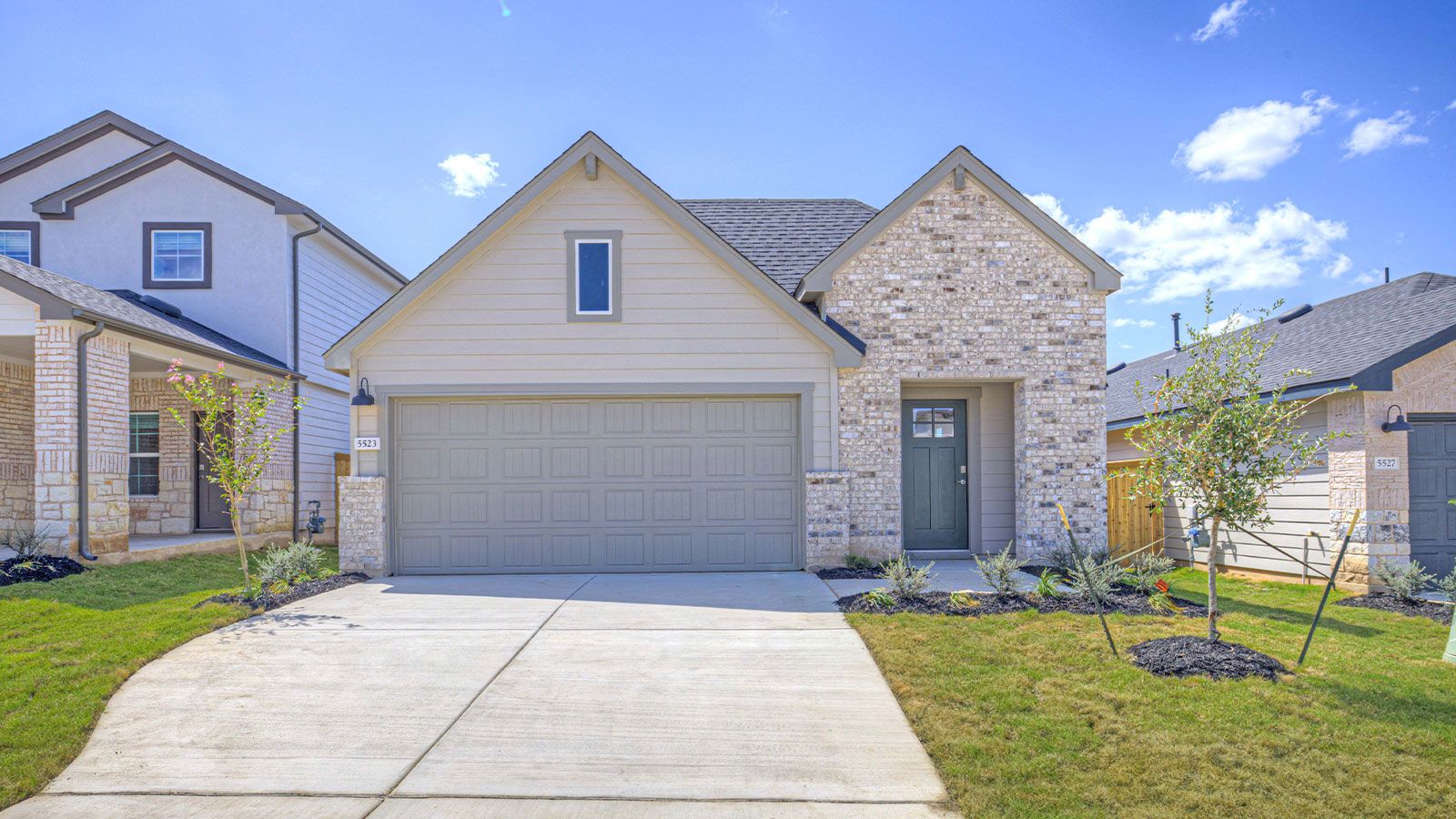 The Diana - Mayfair: New Braunfels, Texas - D.R. Horton