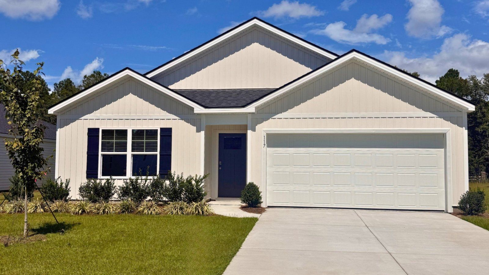 117 Serenoa Drive (Freeport)