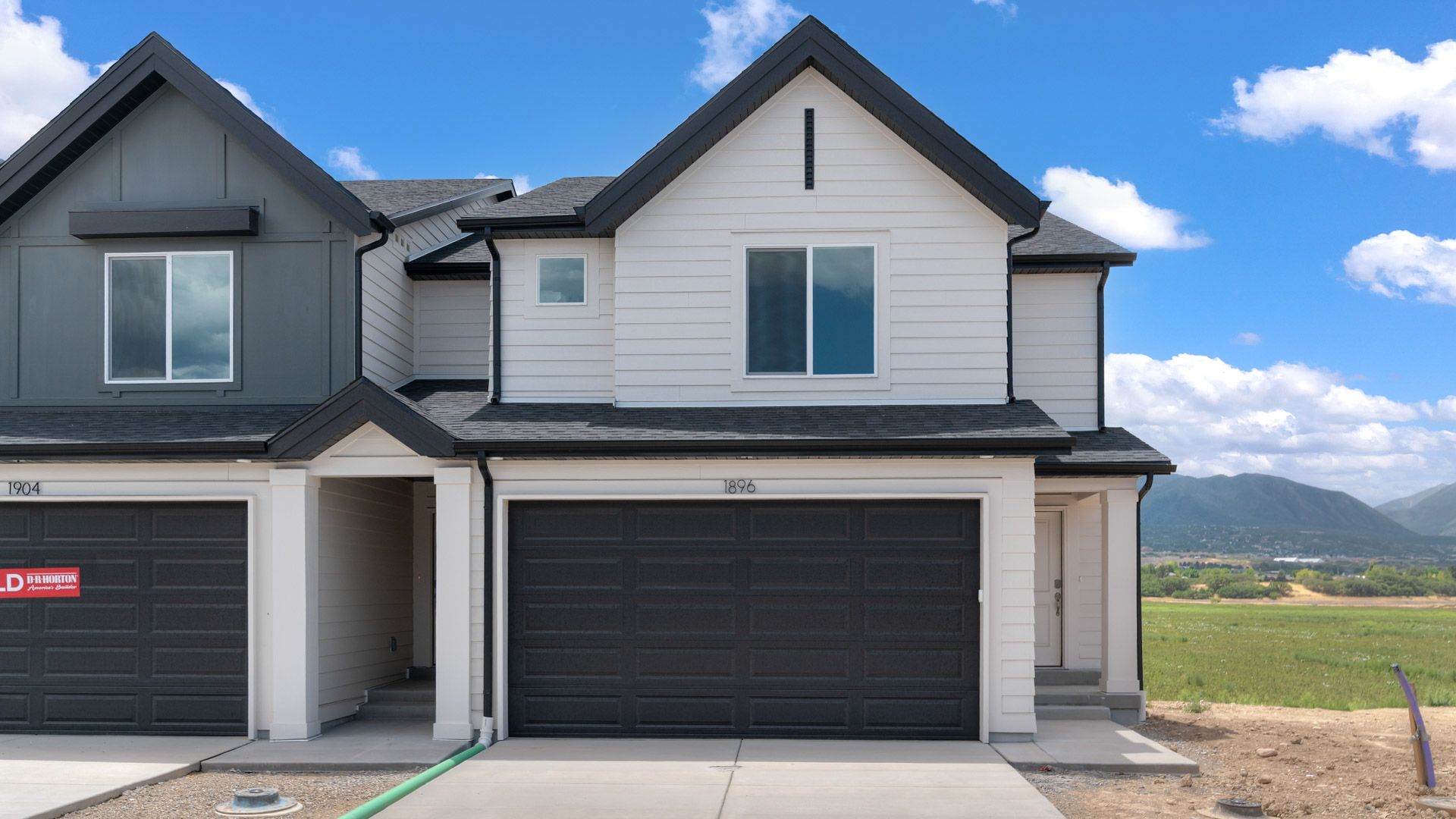 1933 E Belmont Lane #1252 (Millbrook)