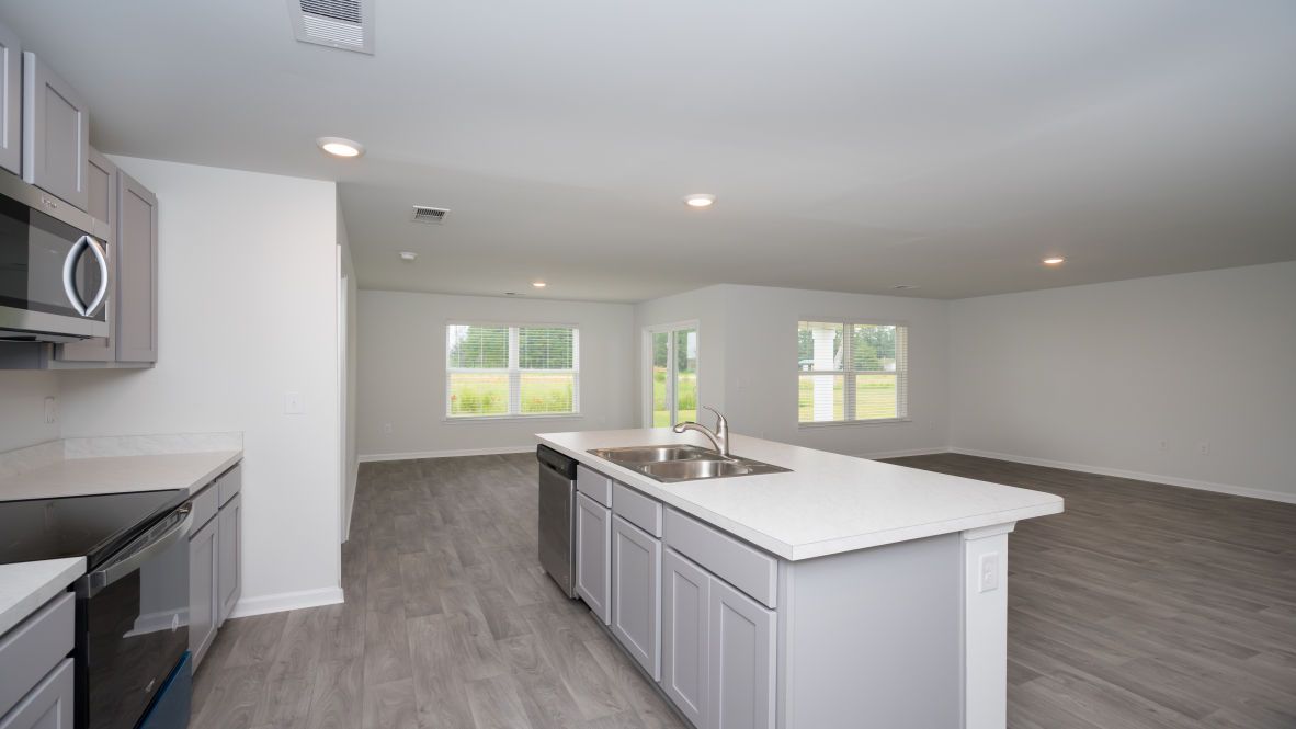 4719 Cockatoo Dr Nw. Shallotte, NC 28470