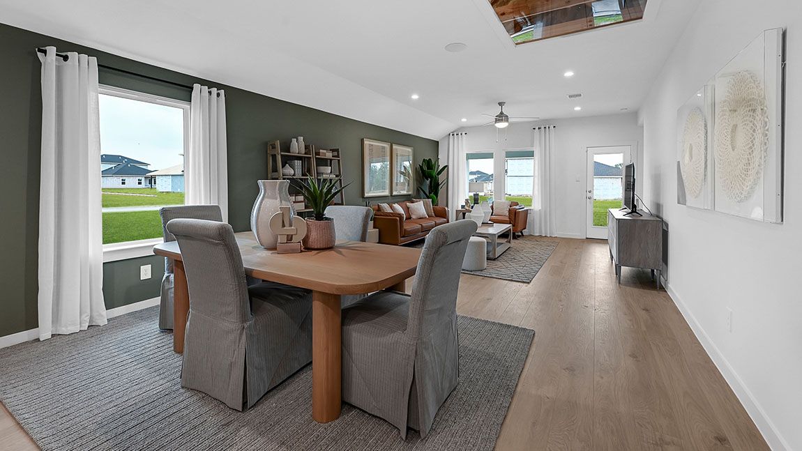 1319 Isola Bella Dr. Richmond, TX 77406