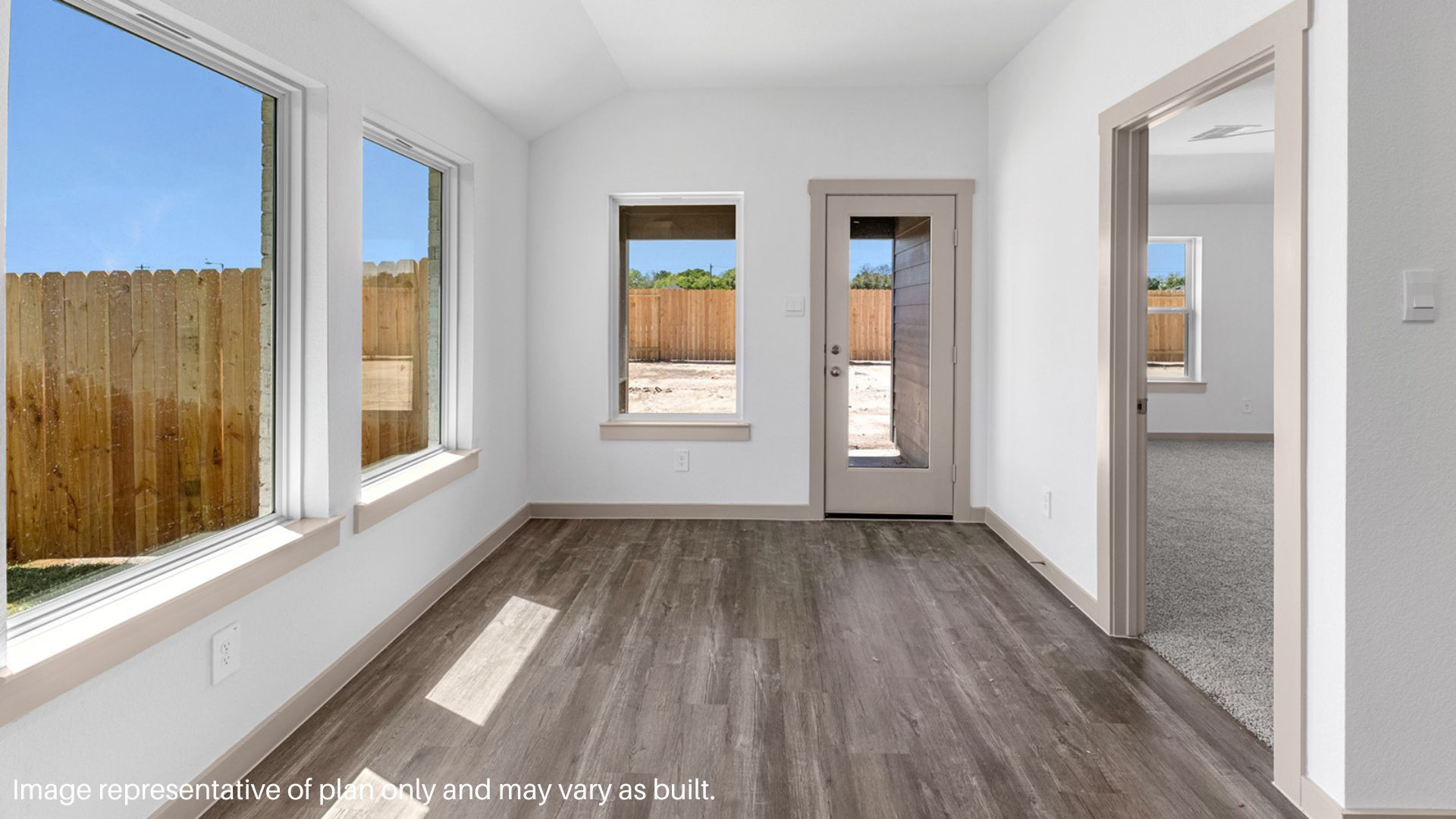 13 Robin Court. Angleton, TX 77515