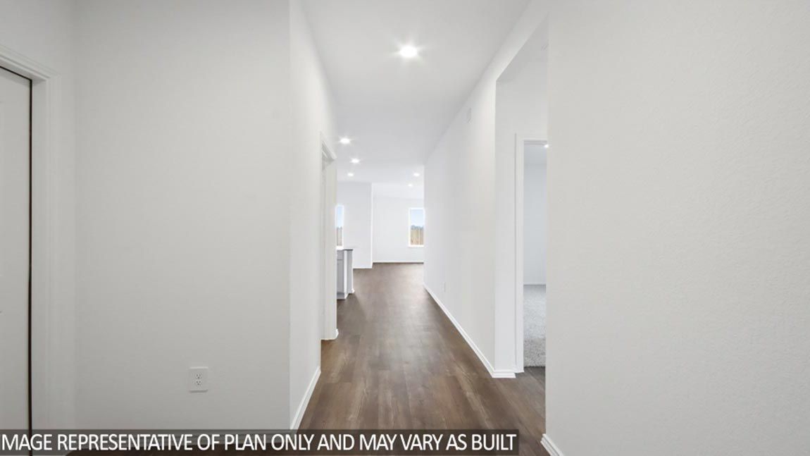 18018 Newport Pointe. Crosby, TX 77532