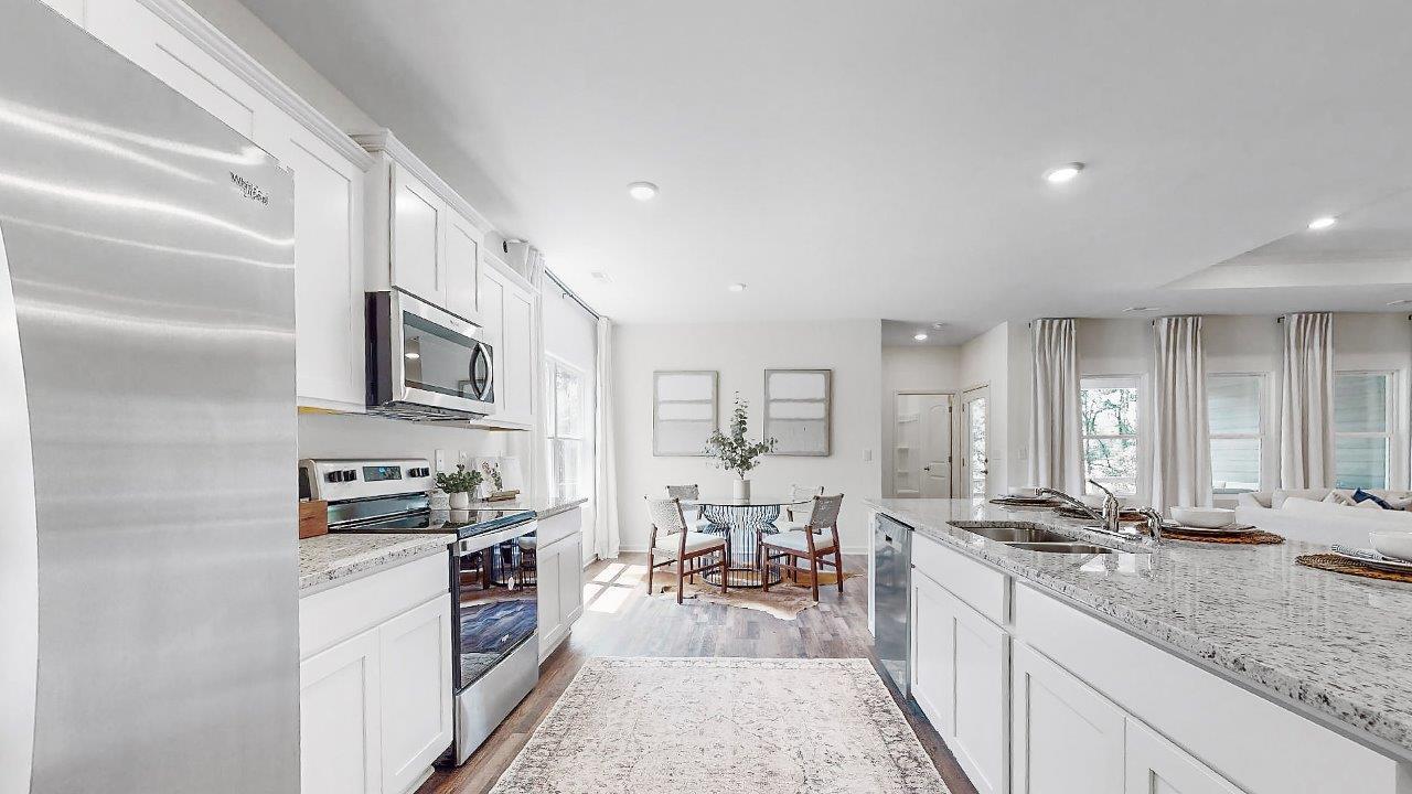 15 Aberdeen Drive. Calera, AL 35040