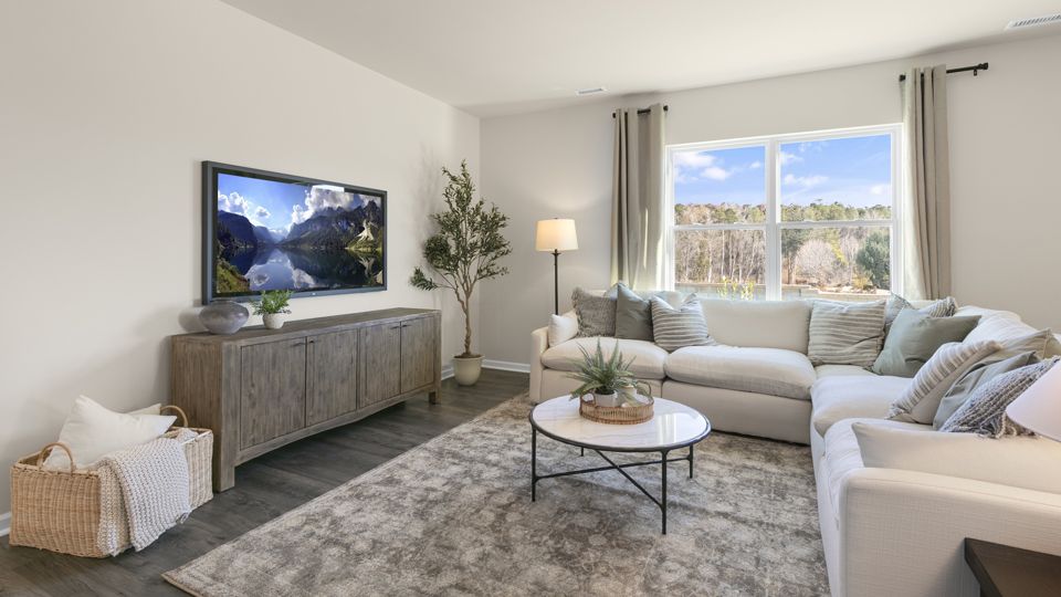 157 Trumpet Vine Rd. Aberdeen, NC 28315