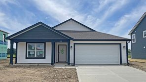 1319 FLEMING DRIVE (Chatham)