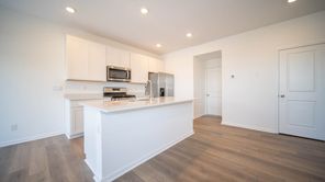 6285 Wasco Drive (Albany Villa)