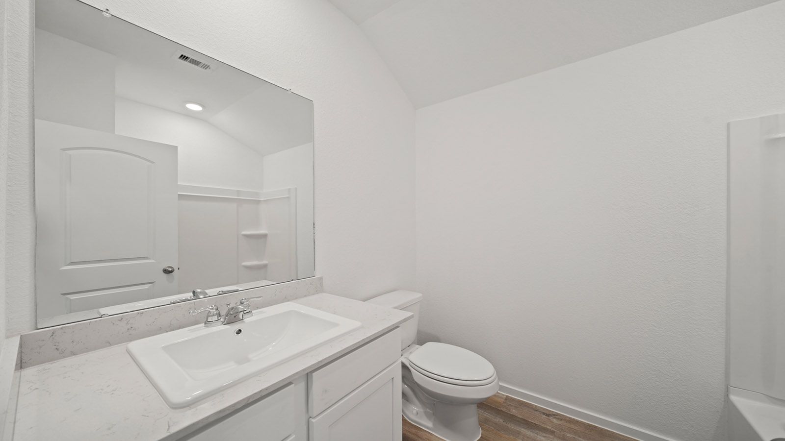 4016 Shimmer Sol Drive. Brookshire, TX 77423