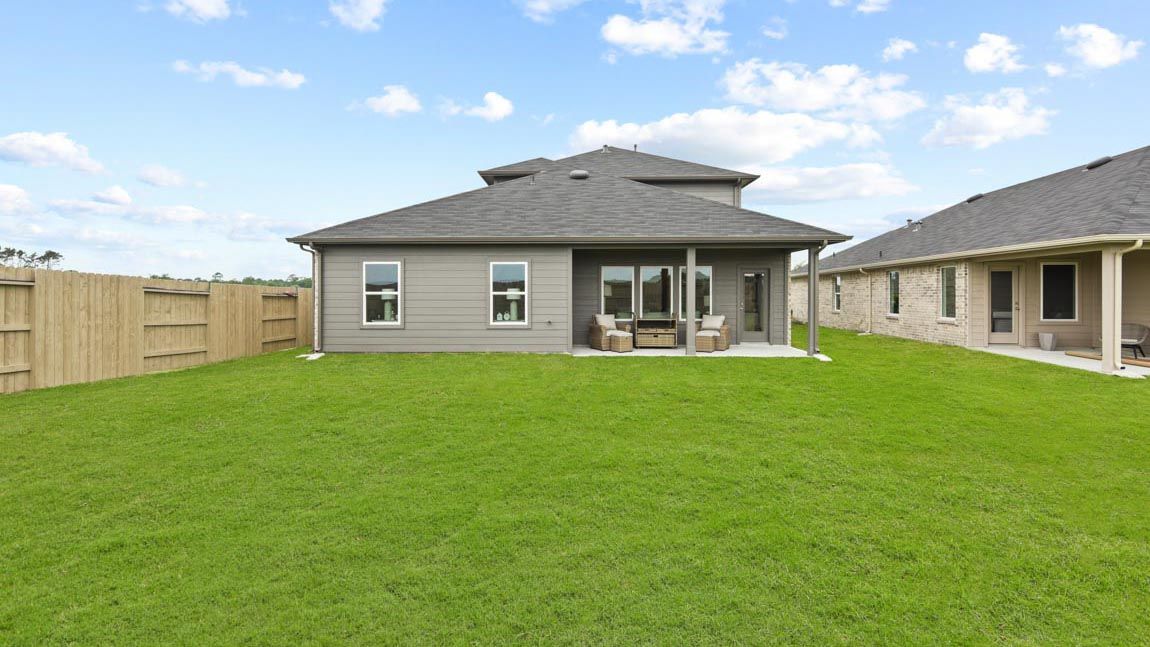 15315 Lake Conroe Cove Drive. Willis, TX 77318