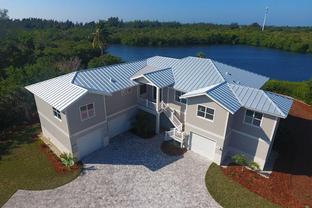 Dan Hahn Custom Builders por Dan Hahn Custom Builders en Fort Myers Florida