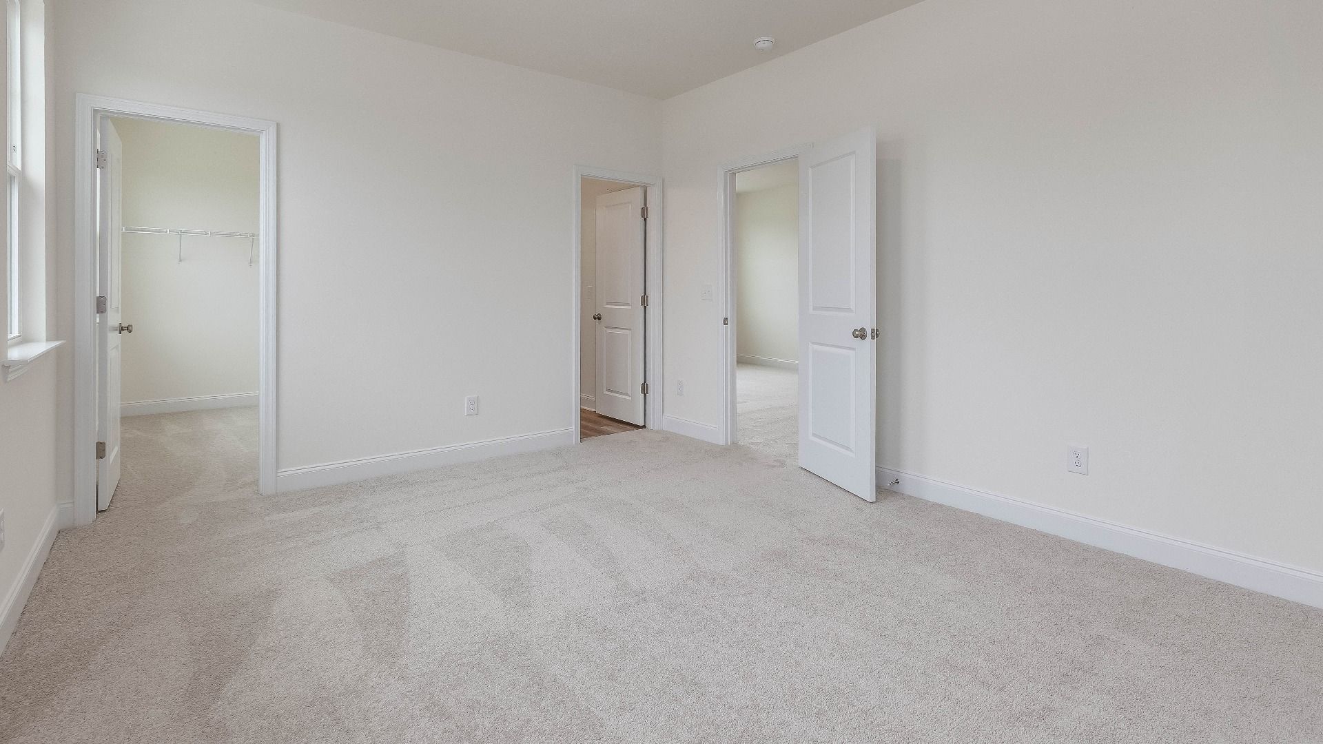 Stonehaven home plan secondary bedroom with closet