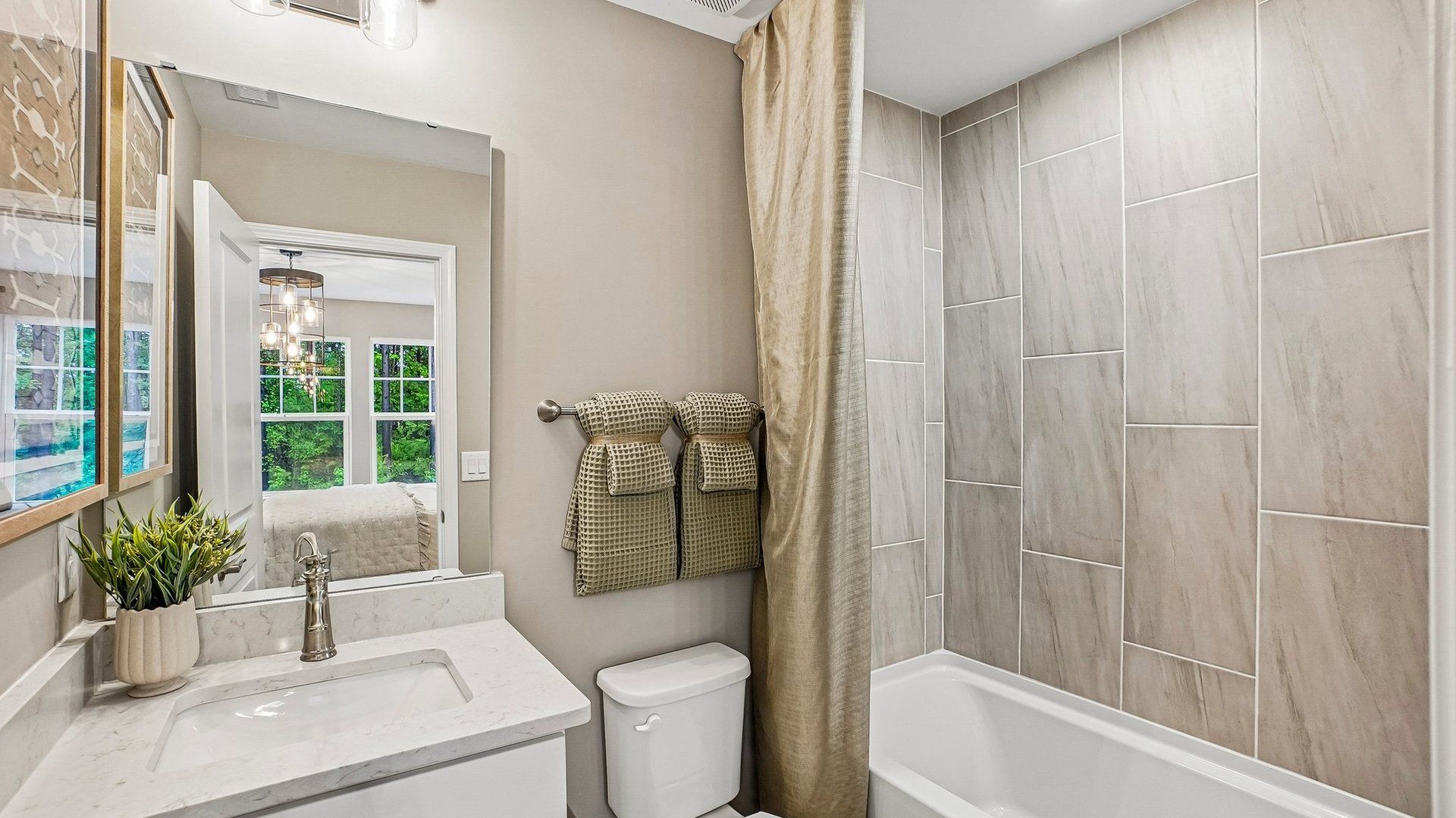 DRB Homes Lassiter  Secondary Bathroom