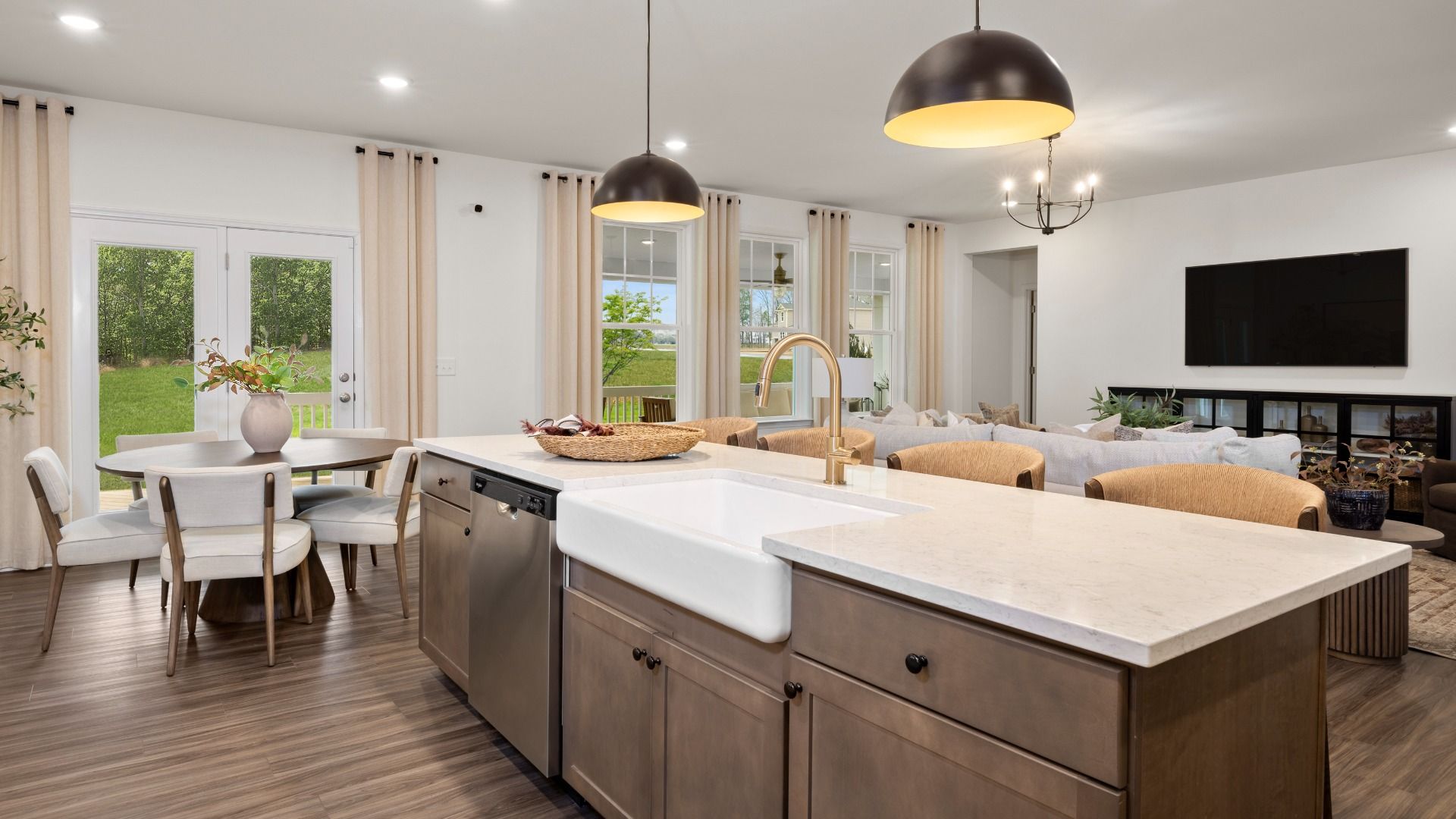 Townsend home plan open concept kitchen overlooking breakfast area and living room