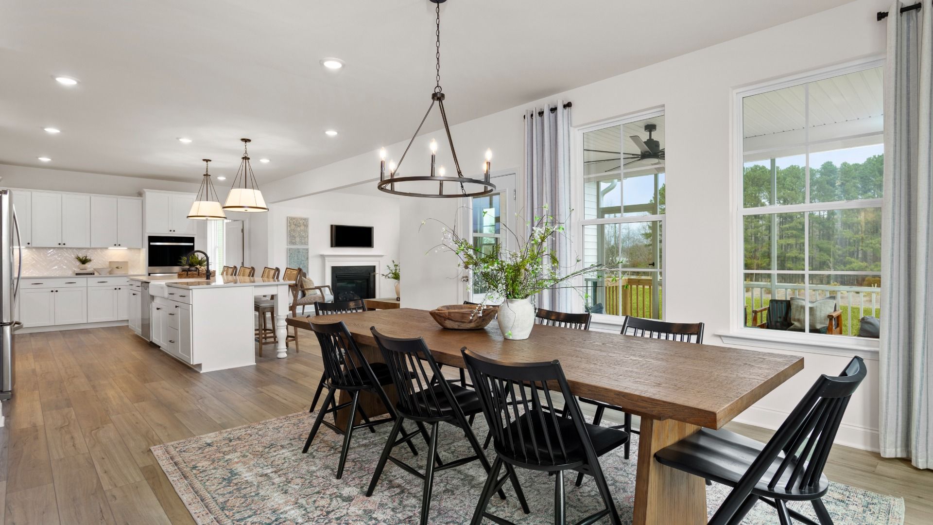 Stonefield home plan large breakfast area connecting to the kitchen and family room