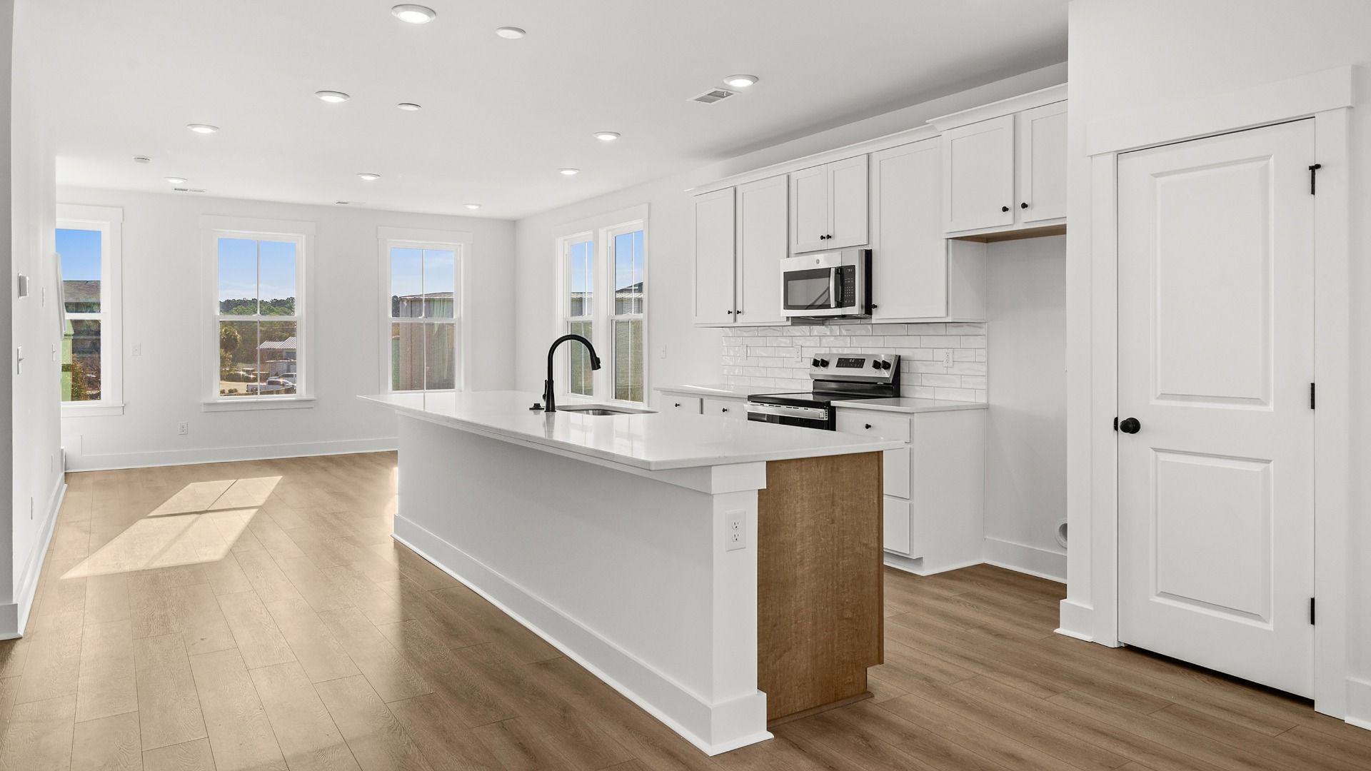 4414 Kingsport Rd Unit 1301 (Brookgreen)