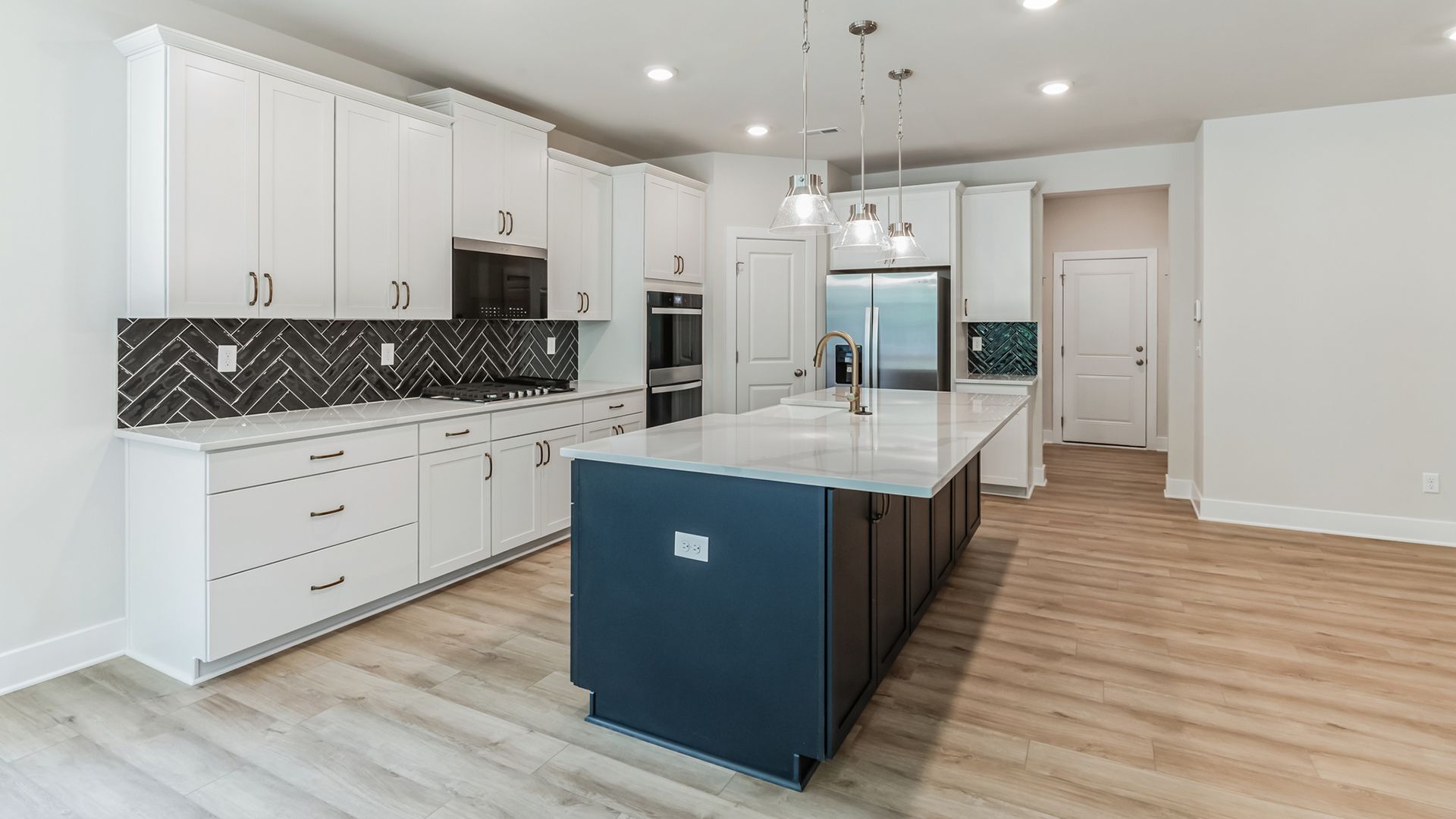 Antigua Family Room & Kitchen