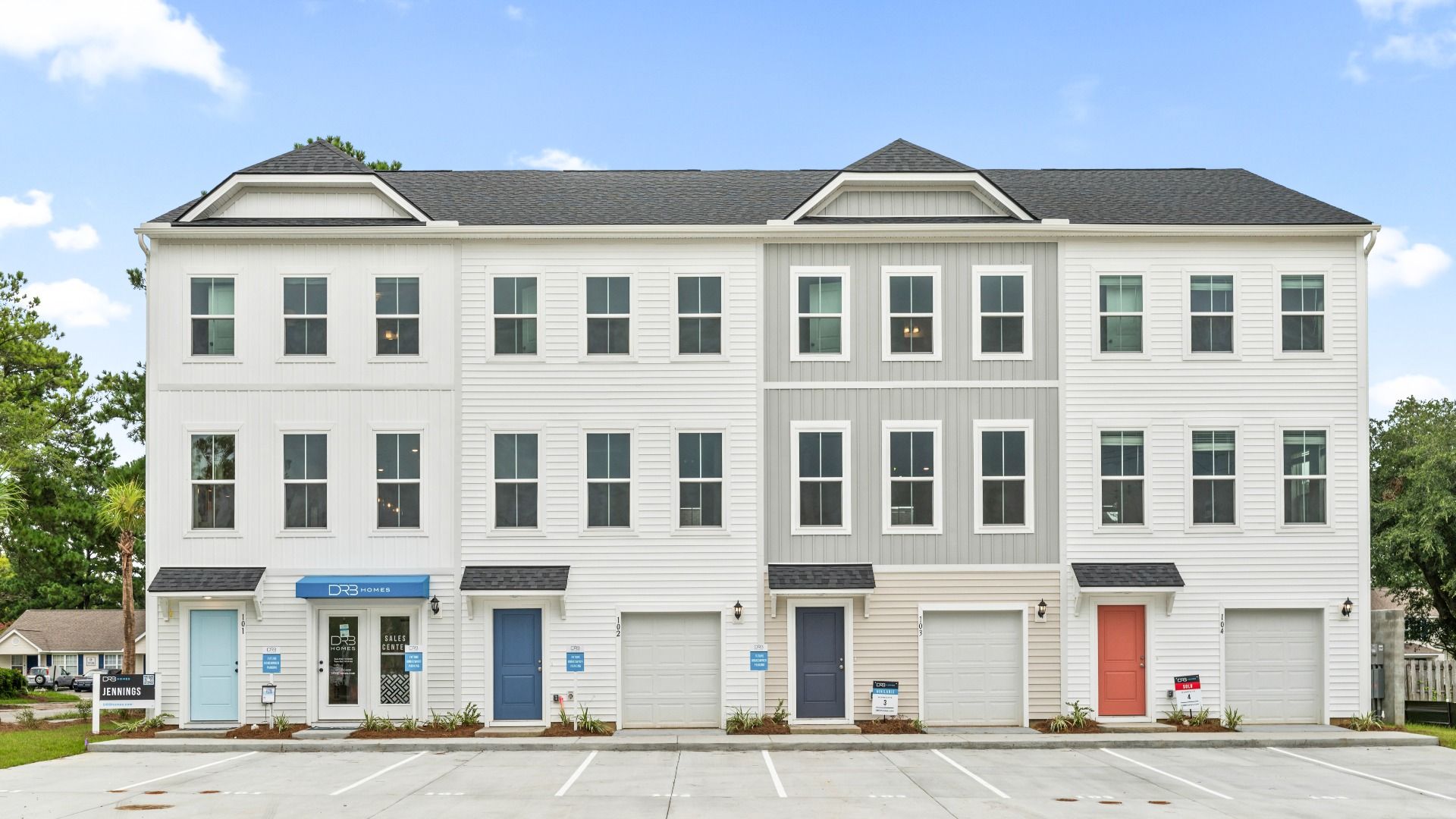 Stylish 3-story Jennings townhome at Clear Springs with modern curb appeal