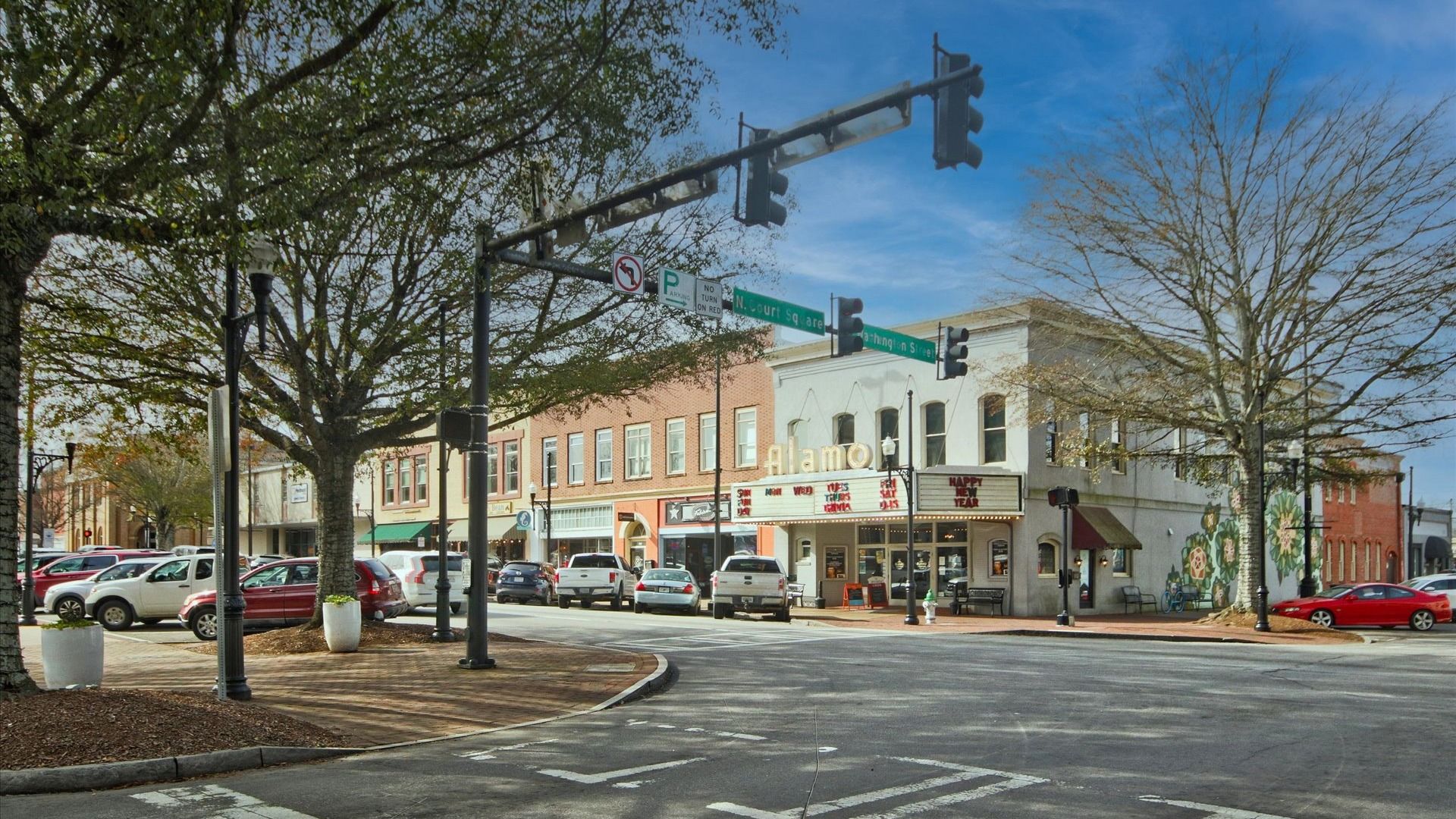 Scenic Newnan Town Square featuring walkable downtown area near Daybreak in Newnan, GA.