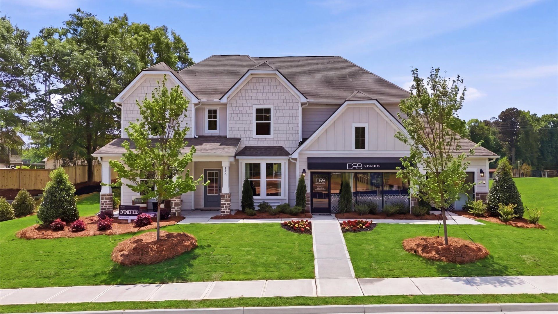 casa en Northcroft por DRB Homes