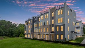 20816 Cloongee Terrace (Clarendon)