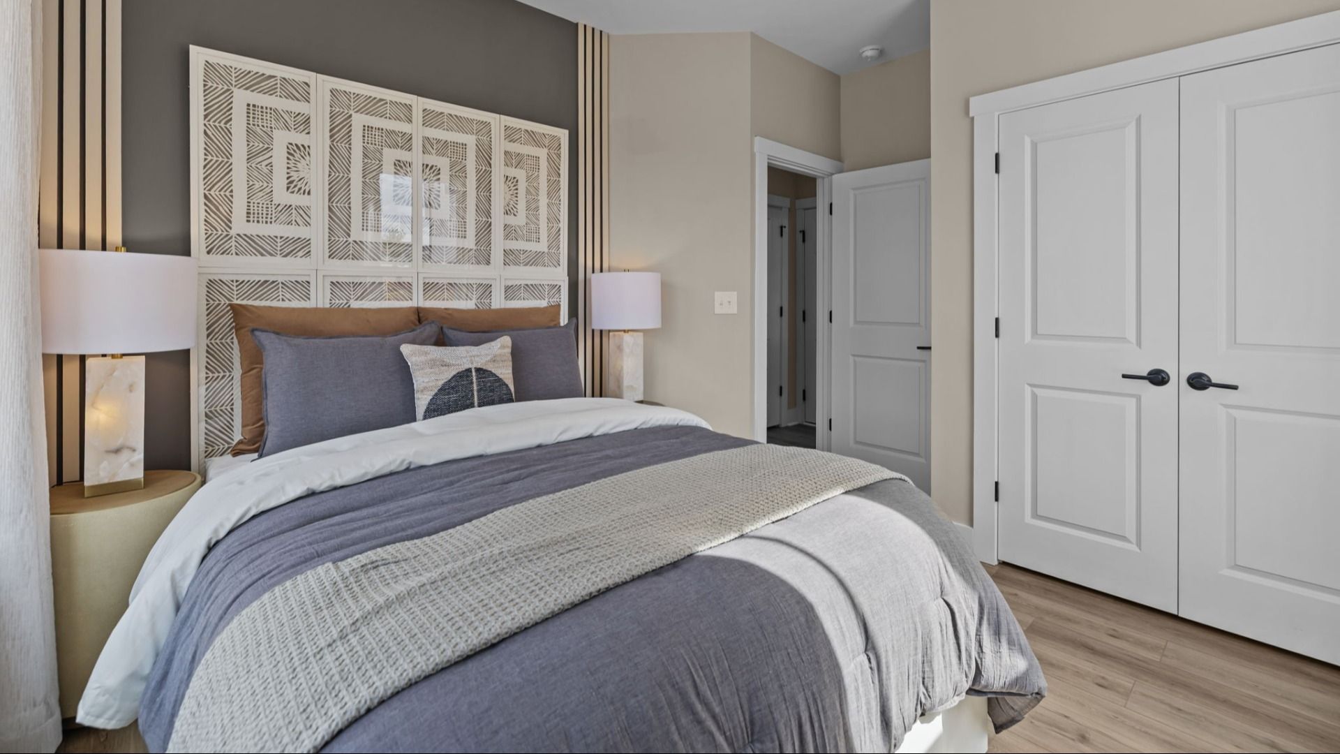 casa en River District Townhomes por DRB Homes