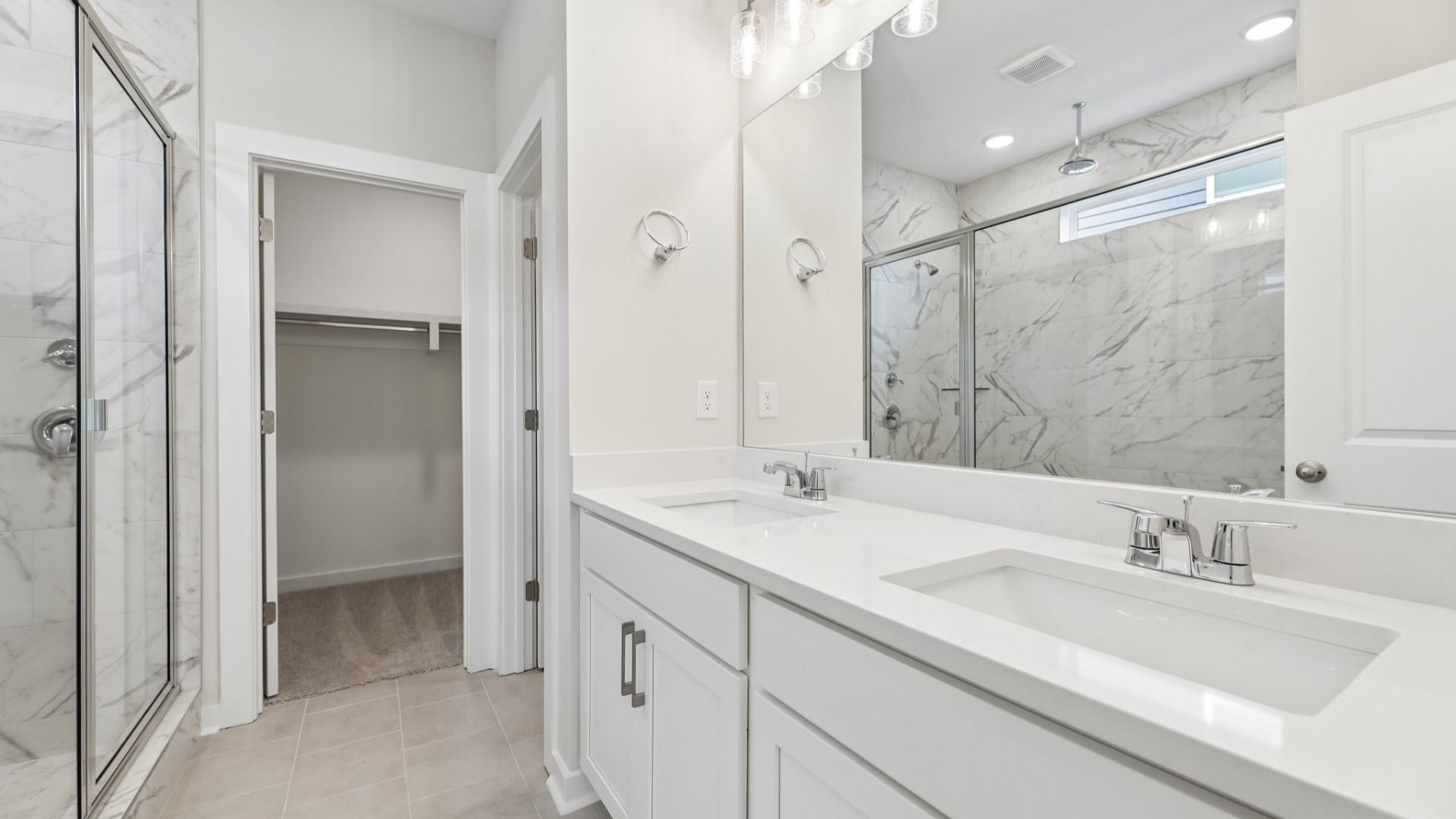 These are photos and plan layout may vary.  See Sales Consultants for details.