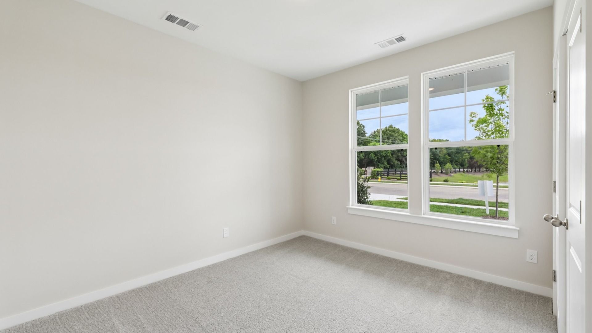 These are photos and plan layout may vary.  See Sales Consultants for details.